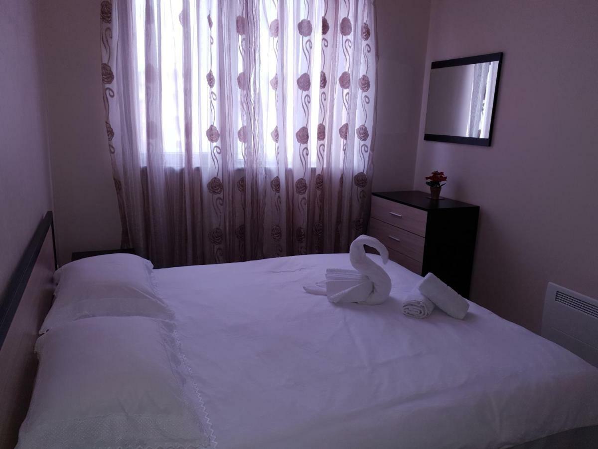 בלאגובגראד Cosy Apartment - City Centre מראה חיצוני תמונה